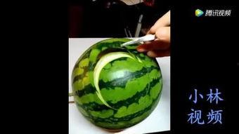 吃冰冻哈密瓜视频,哈密瓜冻品新体验