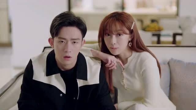 情侣拥抱吃瓜视频下载软件,吃瓜神器一键下载，尽享浪漫时光